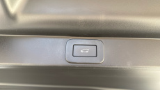 Land Rover Range Rover 3.0 D300 SE 4dr Auto Diesel Estate